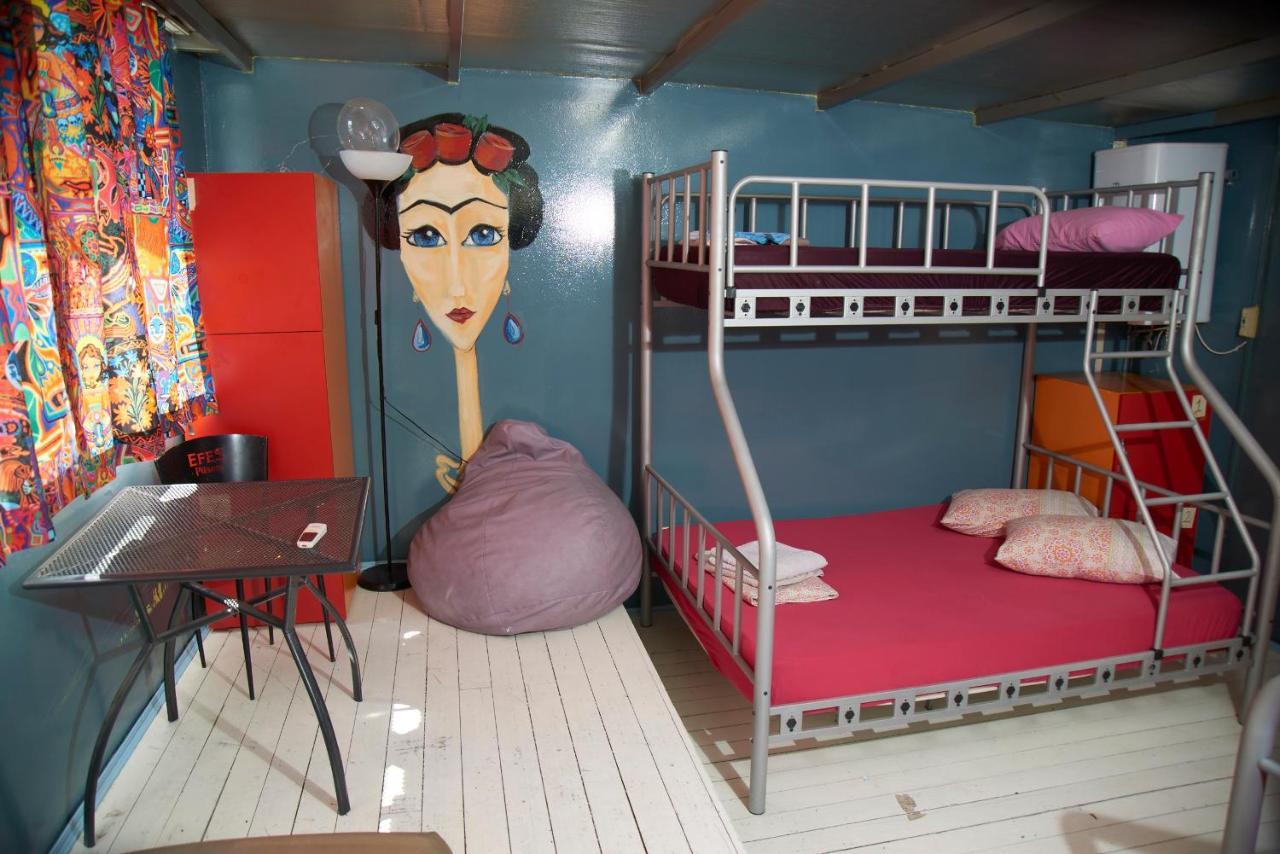 Hostel Chillout Lya & Lounge *